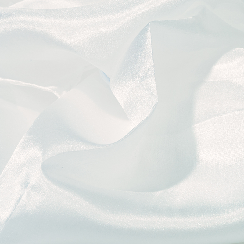 Sarah's Silks Siden leksjal  - 90 x90 cm - vit  image